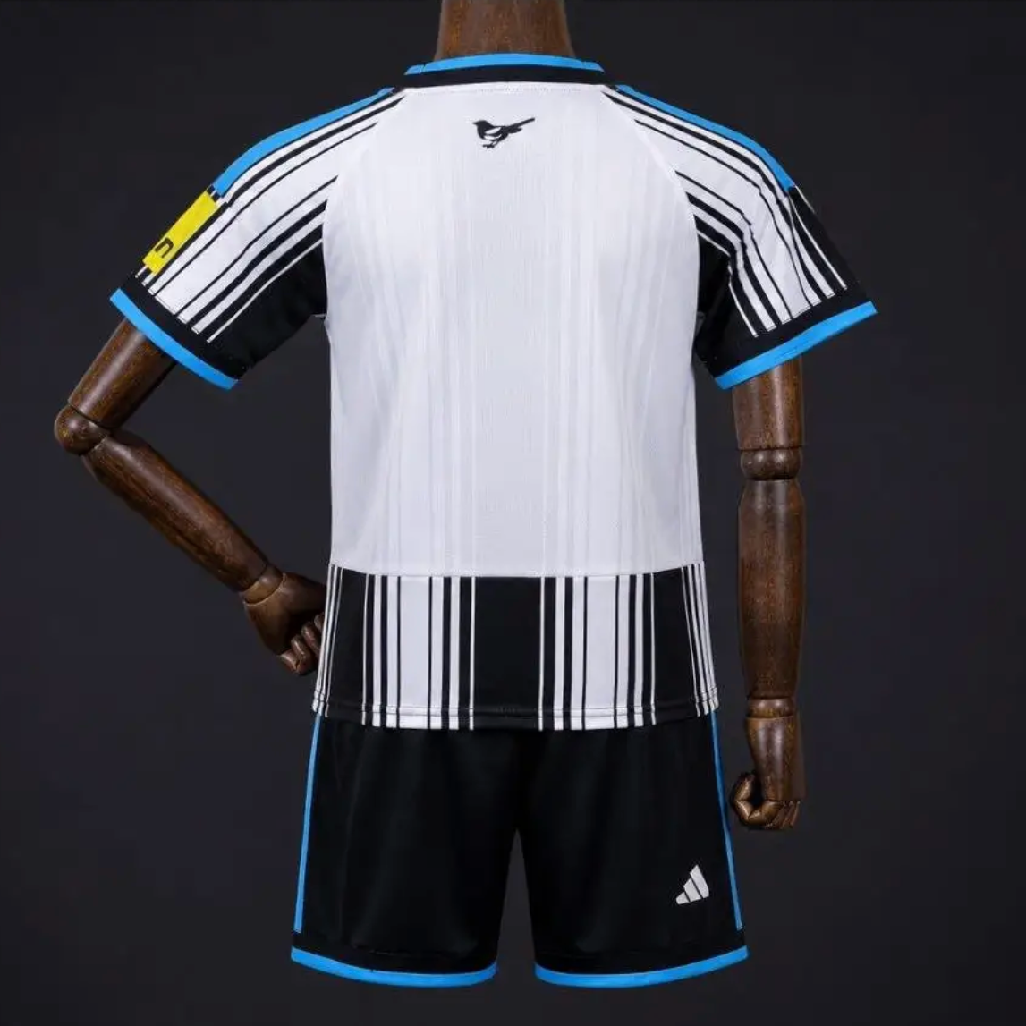 Kit Enfant Newcastle Domicile 2026/2027