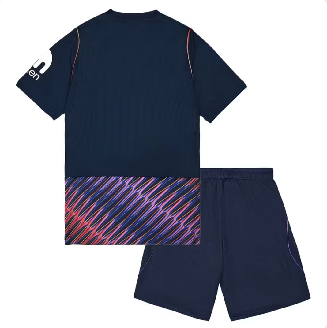 Kit Enfant Totthenam Extérieur 2026/2027